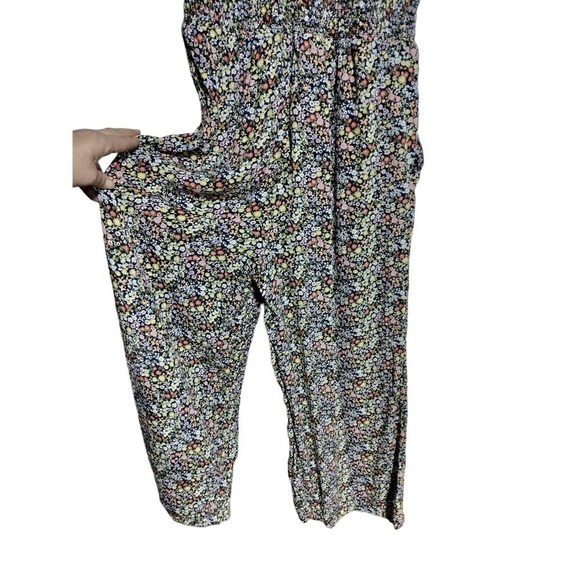 Ann Taylor Loft floral smocked wide leg halter top jumpsuit woman size 2 - Picture 7 of 8